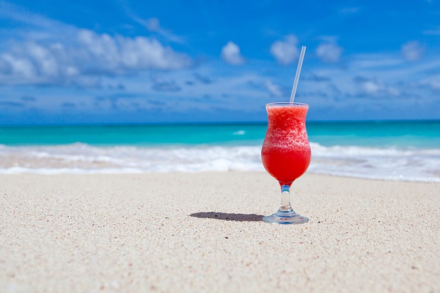 koktejl na pláži.jpg